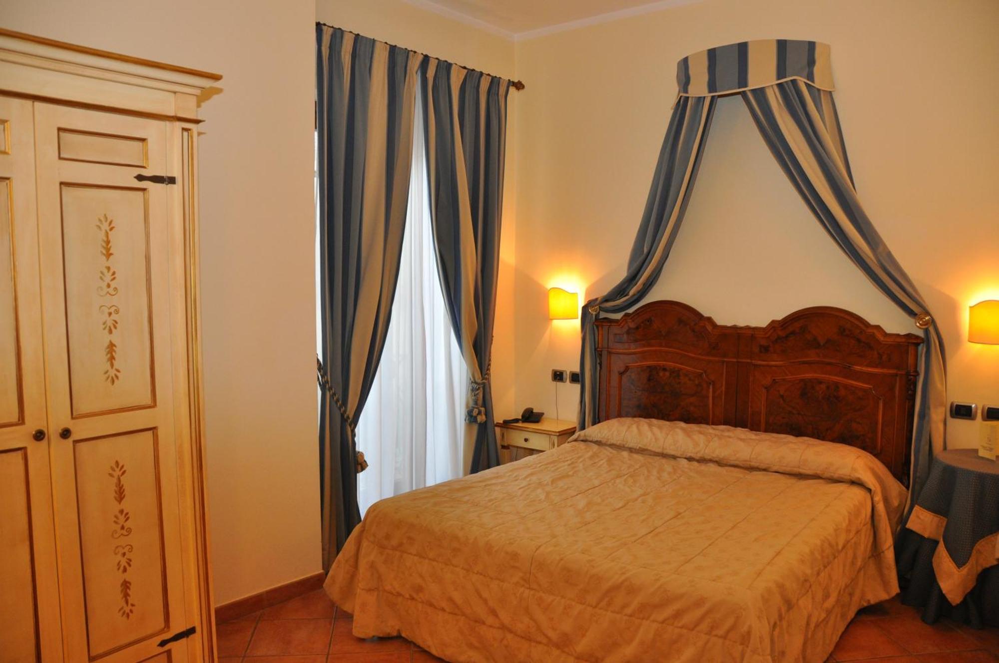 Hotel Urbano V Montefiascone Zewnętrze zdjęcie