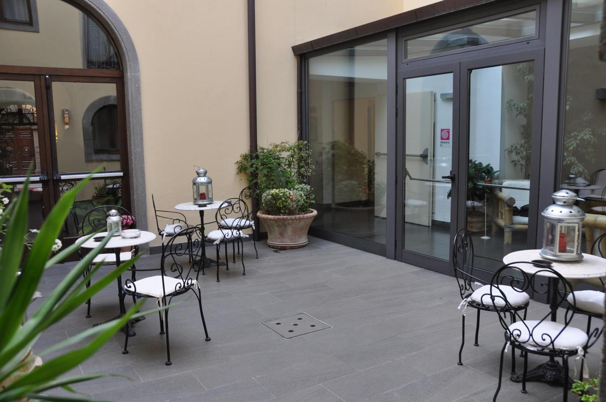 Hotel Urbano V Montefiascone Zewnętrze zdjęcie