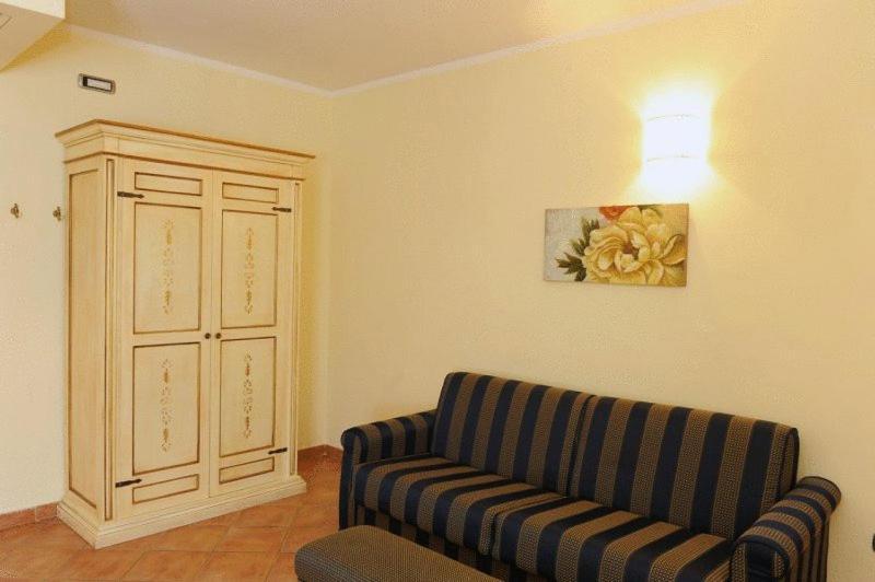 Hotel Urbano V Montefiascone Pokój zdjęcie